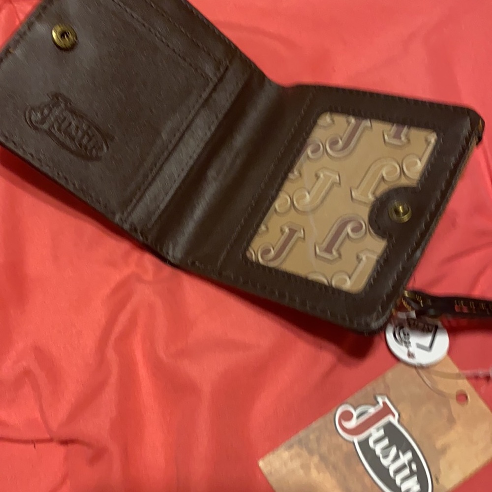 Wallet - Picture 2 of 4